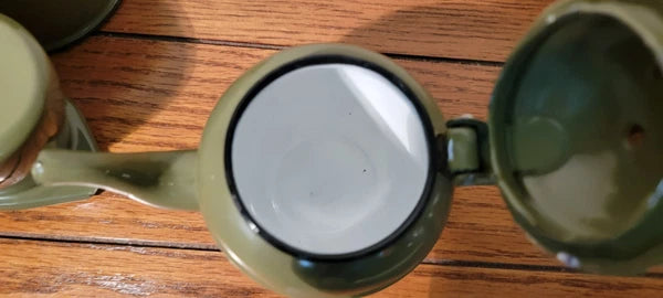 VINTAGE SET OF HUTA SILESIA ENAMEL WARE GREEN/WHITE CUP, TEA POT, WARMING POT