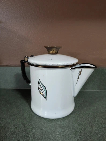 GEORGES BRIARD MCM ENAMELWARE TEA POT WHITE PINEAPPLE LEAVES STRAWBERRY BLACK