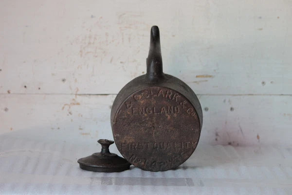 Enamel Inside Tea Kettle Vintage Cast Iron 4 Pints Kitchenware Made in England