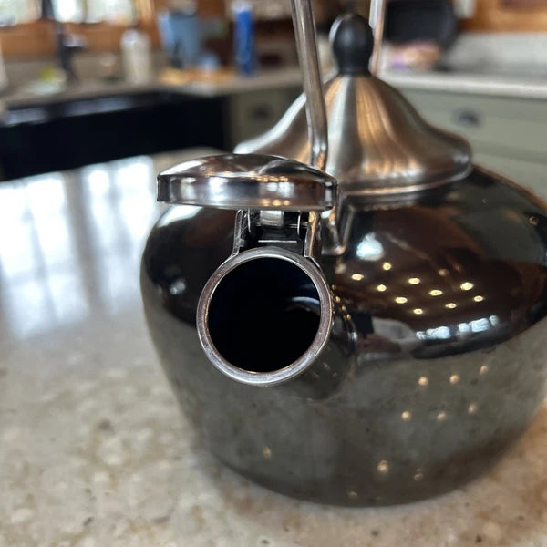 Chantal Onyx Black Tea Pot Kettle Enamel on Steel Coated 1.8 Qt Stay Cool Handle