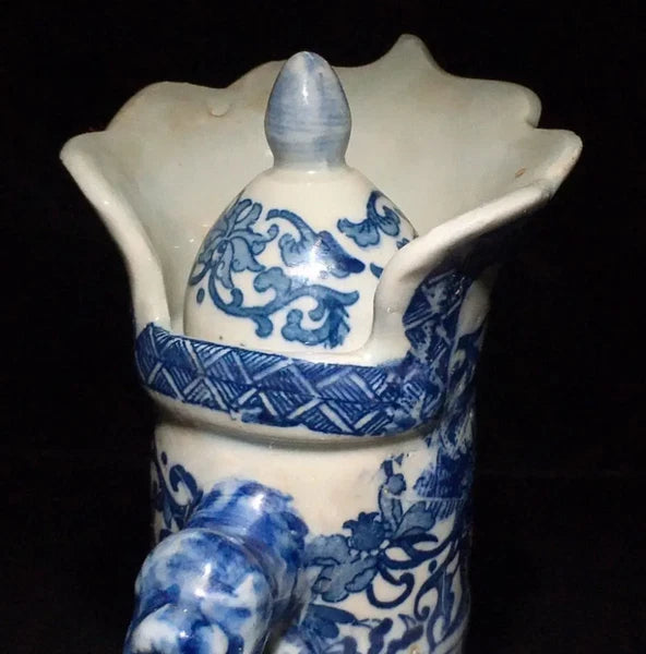 Chinese Antique Porcelain Qing Qianlong Blue and White Dragon Pattern Pot