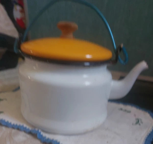 Vtg enamel ware tea kettle pitcher farmhouse chic yellow and white