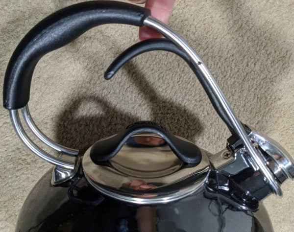 CHANTAL Black Onyx Whistling Tea Kettle Teapot Enamel on Steel