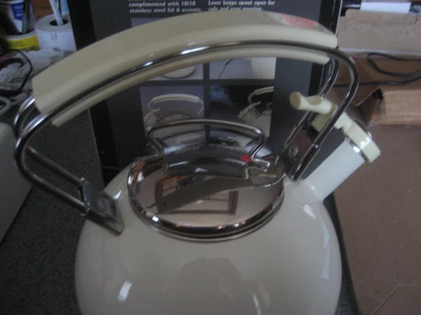 COPCO Linen Color Porcelain Enamel Whistling Tea Kettle 2.5 qt/10 cups/2.4 L