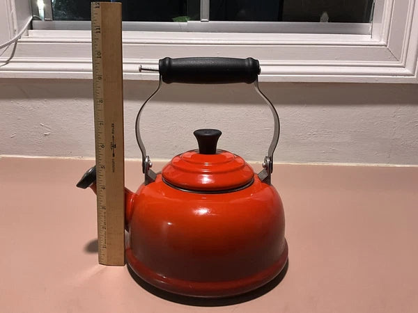 Le Creuset Red Cerise Tea Whistling Kettle 1.6L / 1.7 Qt Ombre Enamel Teapot