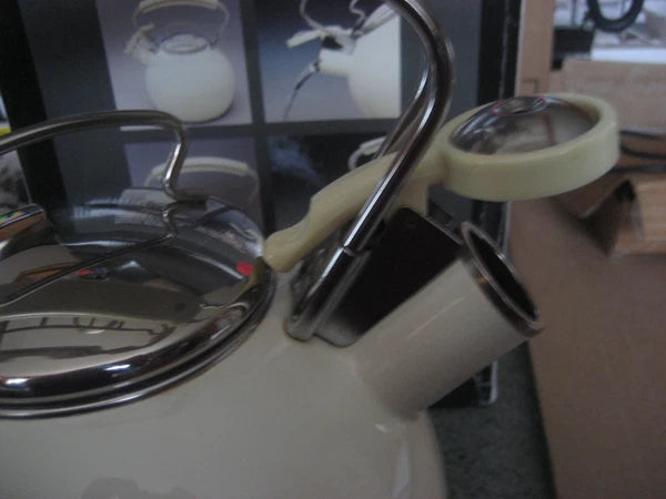 COPCO Linen Color Porcelain Enamel Whistling Tea Kettle 2.5 qt/10 cups/2.4 L