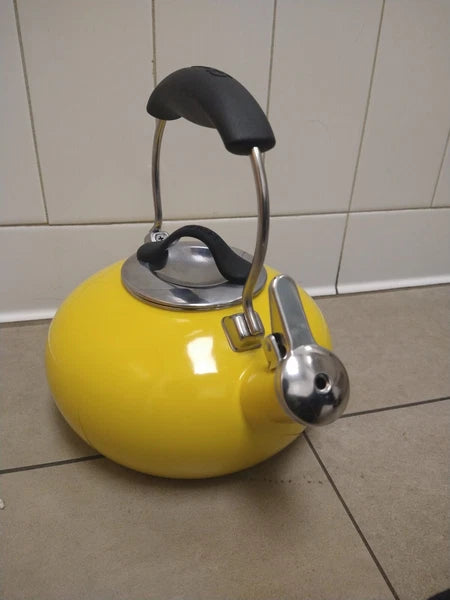 Chantal Vintage Whistling Tea Kettle Tea Pot Enamel On Steel Canary Yellow