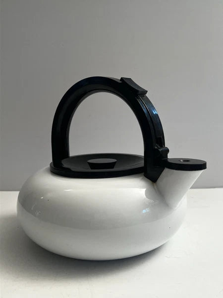 MCM Copco Sam Lebowitz Ultimo 2.5 Qt White Enameled Steel Whistling Tea Kettle